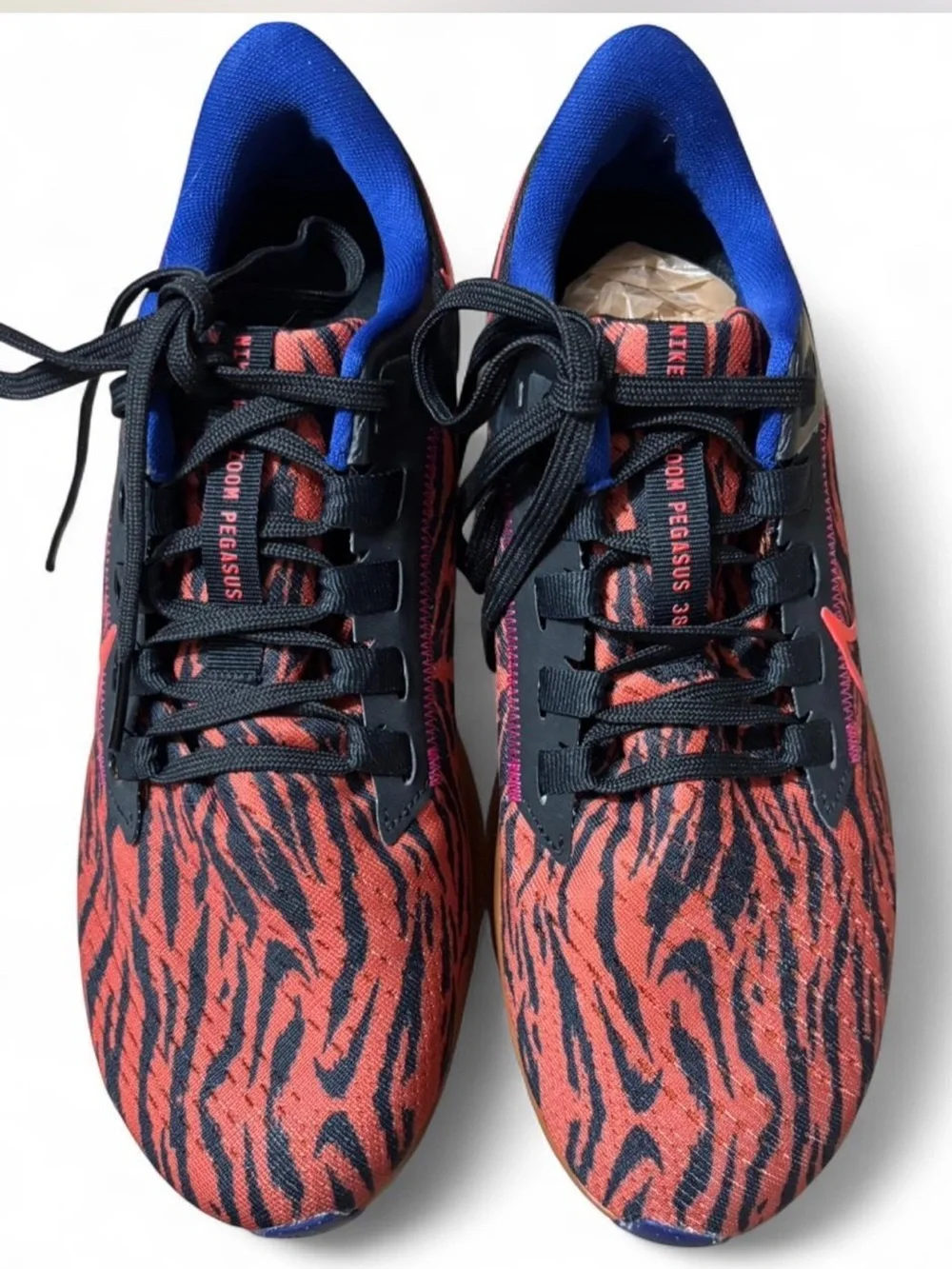 Nike Air Zoom Running Shoes – Red/Black Pattern – EU 40 / US 9